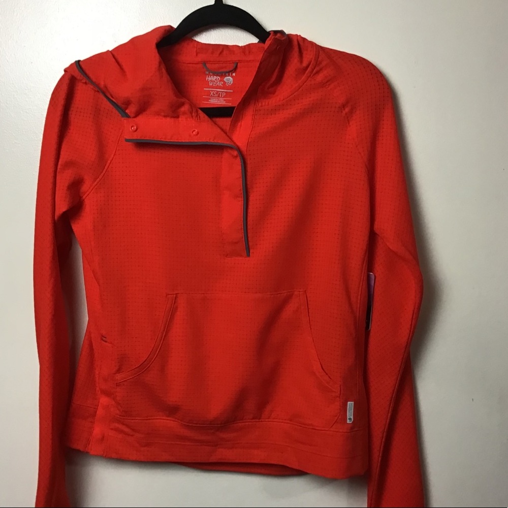Mountain Hardwear orange hoodie jacket. XS
